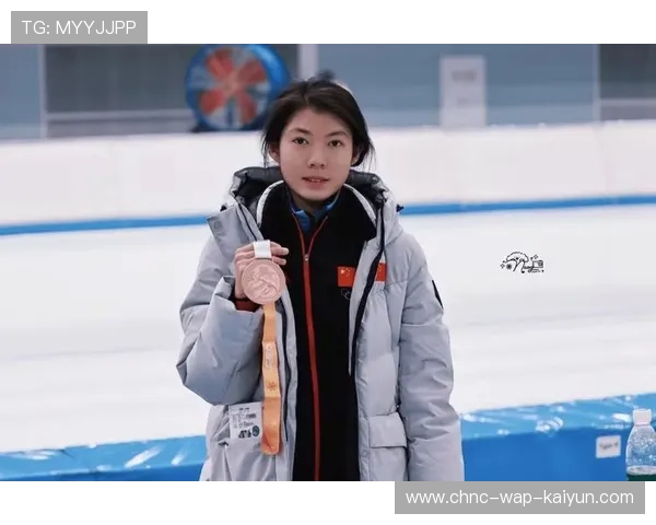 国际短道速滑青训营推广少年冰上乐趣课程
